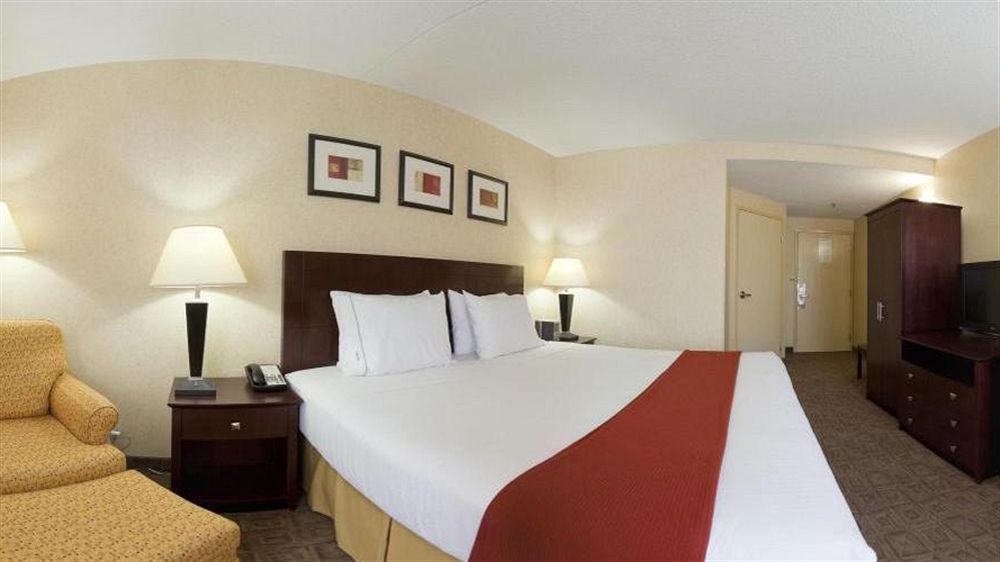 Holiday Inn Express Washington Dc East- Andrews Afb By Ihg Camp Springs Esterno foto